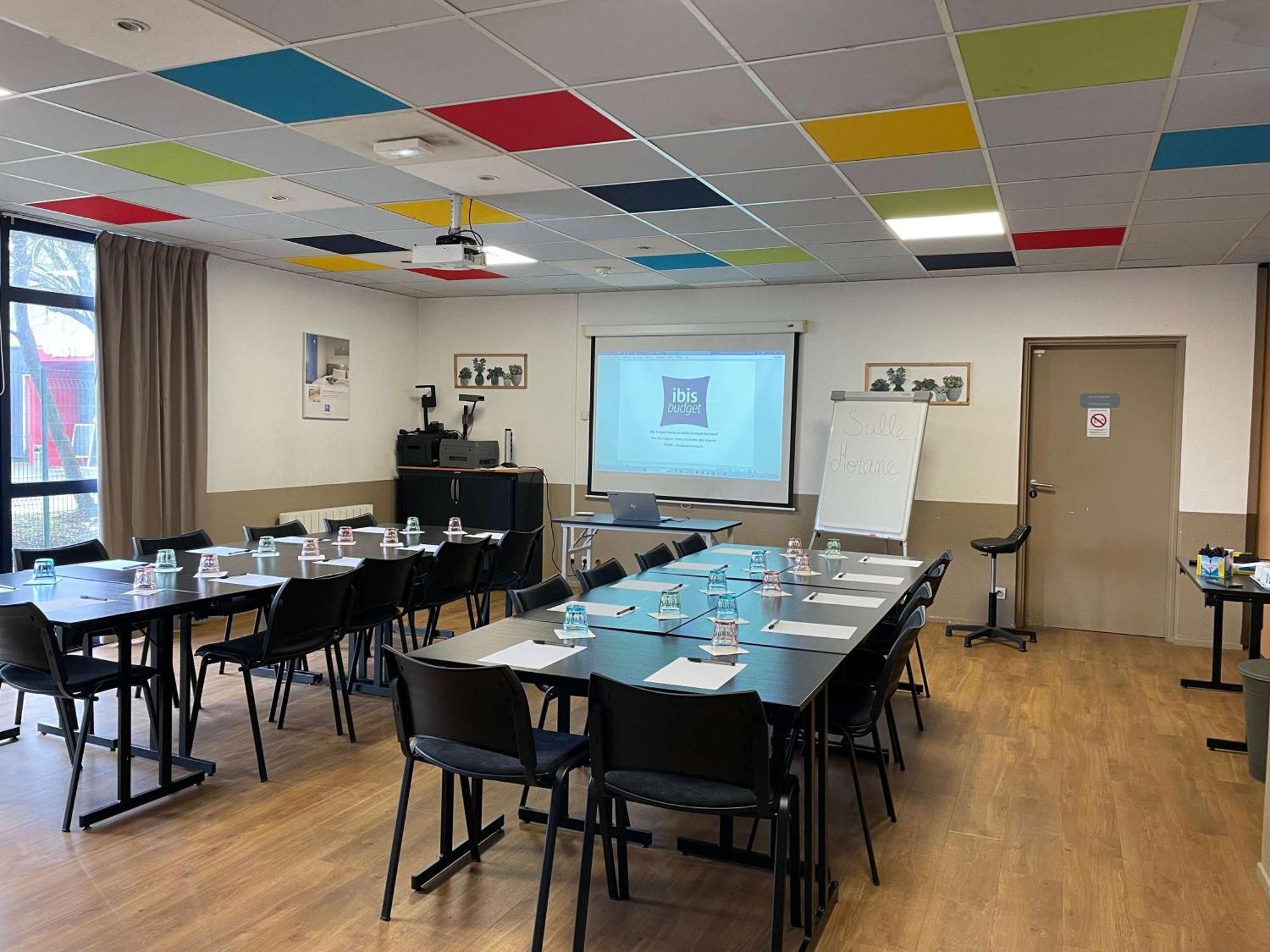 Ibis Budget Marne La Vallee Pontault Combault Ngoại thất bức ảnh