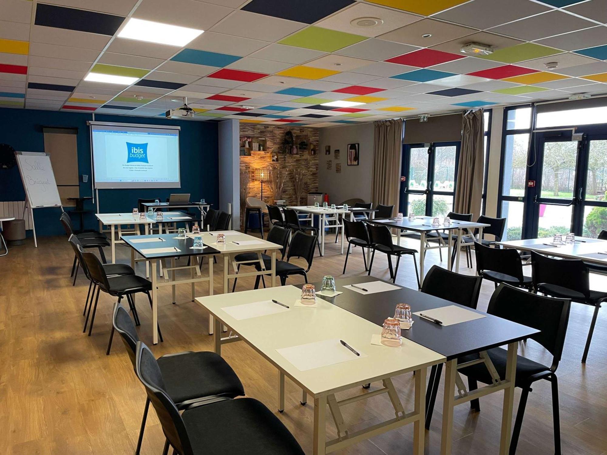 Ibis Budget Marne La Vallee Pontault Combault Ngoại thất bức ảnh