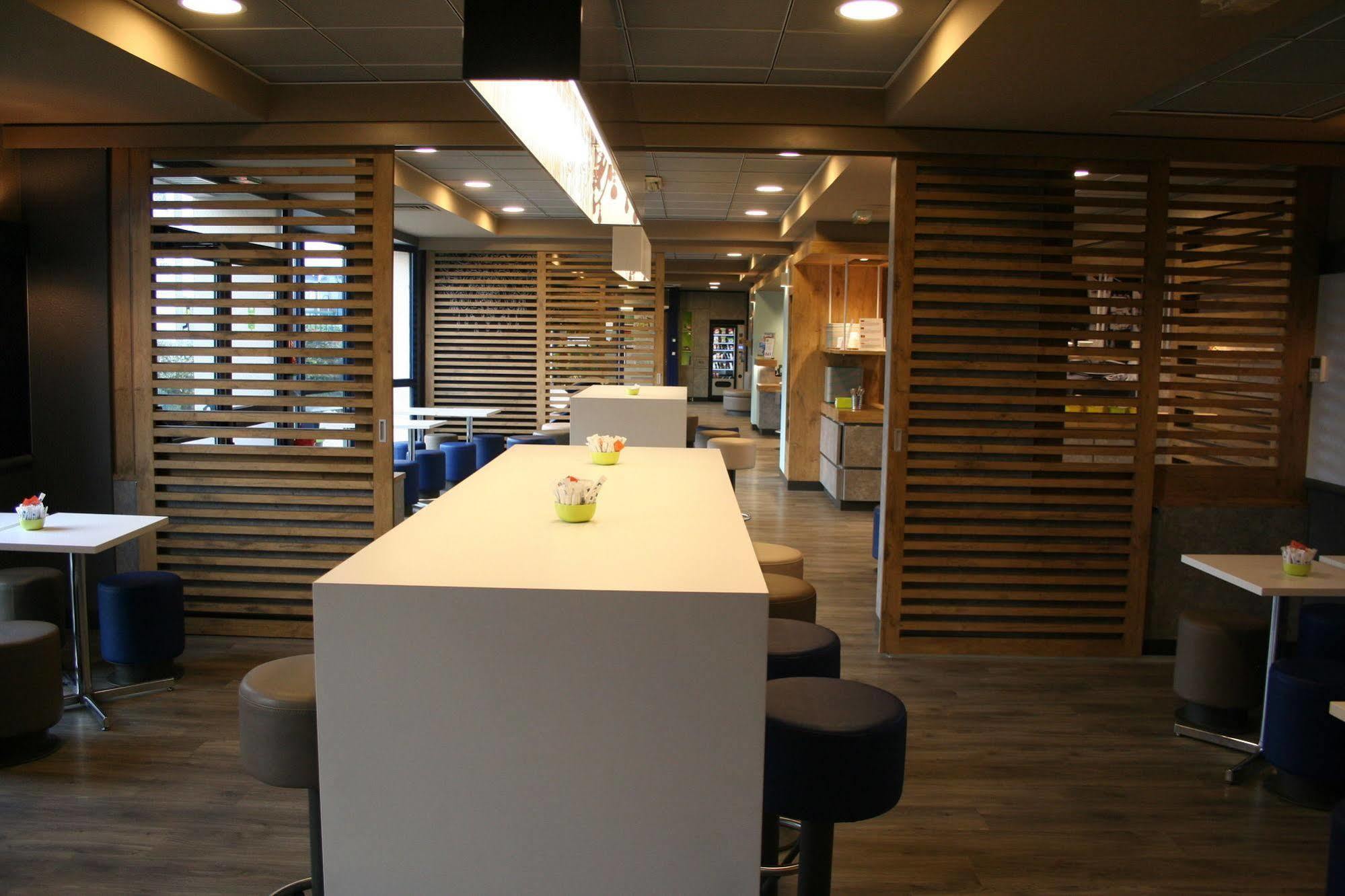 Ibis Budget Marne La Vallee Pontault Combault Ngoại thất bức ảnh