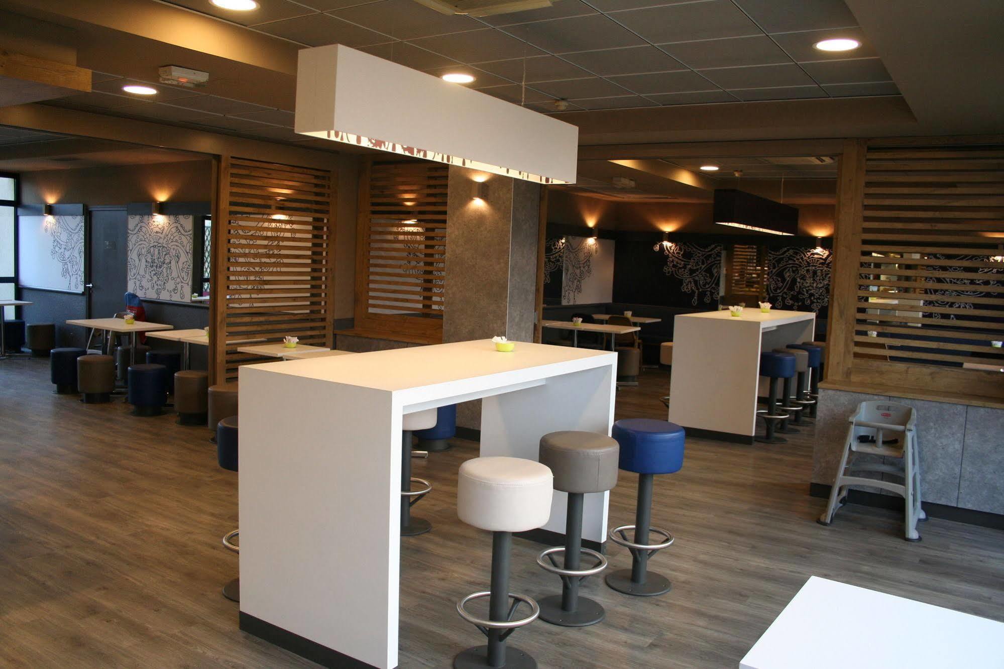 Ibis Budget Marne La Vallee Pontault Combault Ngoại thất bức ảnh